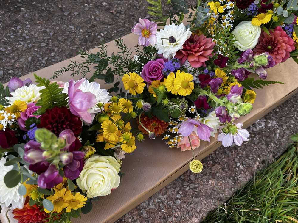 Bee Happy Flowers Middevon Weddings 46