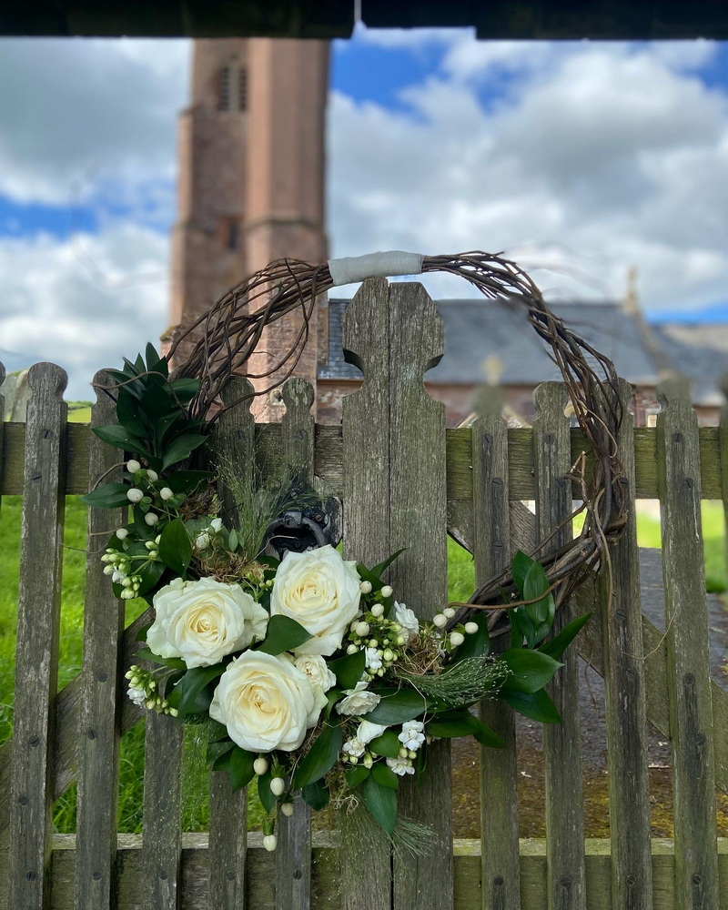 Bee Happy Flowers Middevon Weddings 61