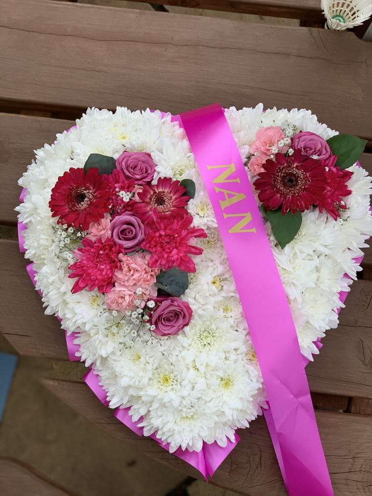 Funeral Sympathy Flowers Middevon Beehappy 06