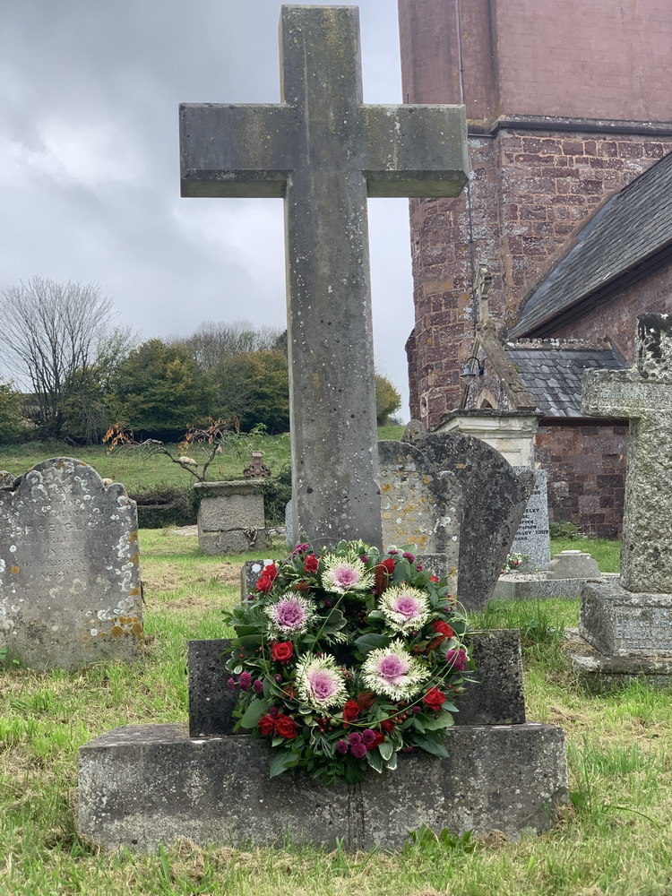 Funeral Sympathy Flowers Middevon Beehappy 11