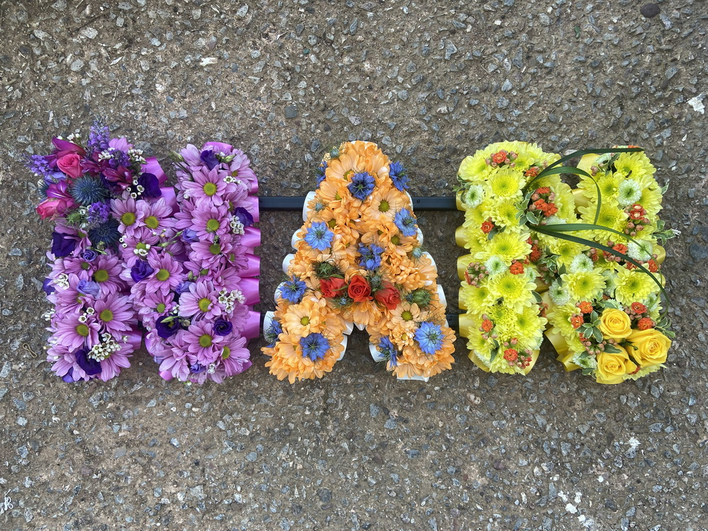 Funeral Sympathy Flowers Middevon Beehappy 19