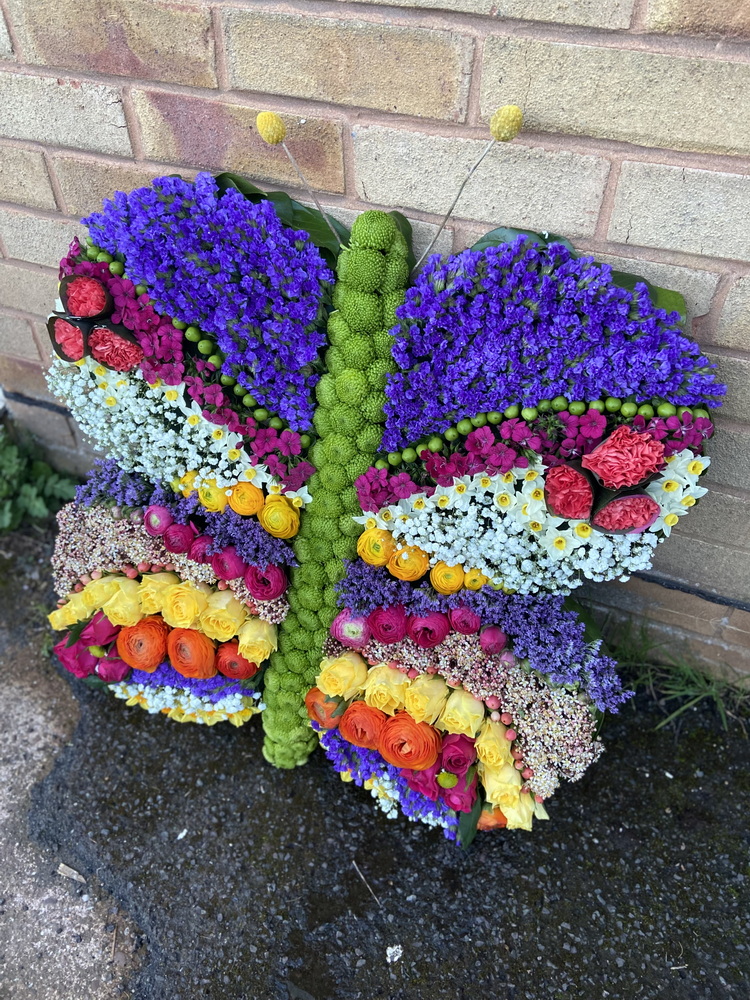 Funeral Sympathy Flowers Middevon Beehappy 38