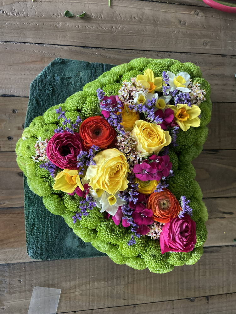 Funeral Sympathy Flowers Middevon Beehappy 41